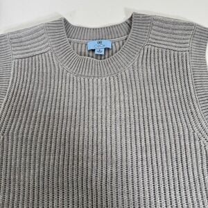 CeCe‎ Gray Sleeveless Ribbed Texture Sweater Size Medium